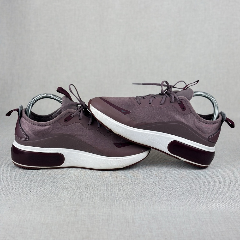 Nike Air Max Dia Women's Shoes Size 8 Color: Plum Eclipse/Black - Picture 3 of 13
